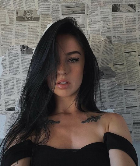 Jordan Nicole nude model photos