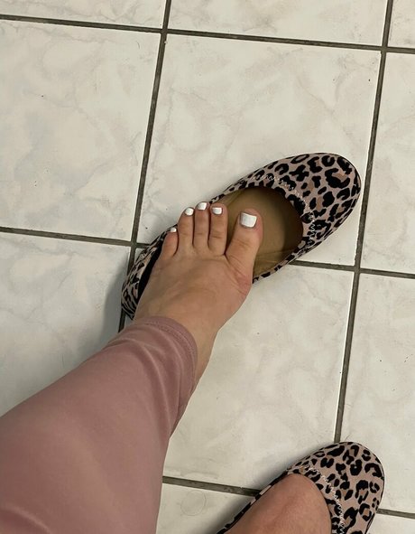 leena love sexy model img