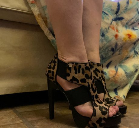 leena love sex model photos