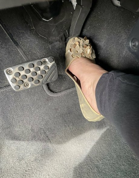 leena love beautiful pornstar photos