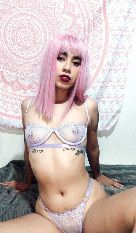 Sailor Gwen star high quality photos