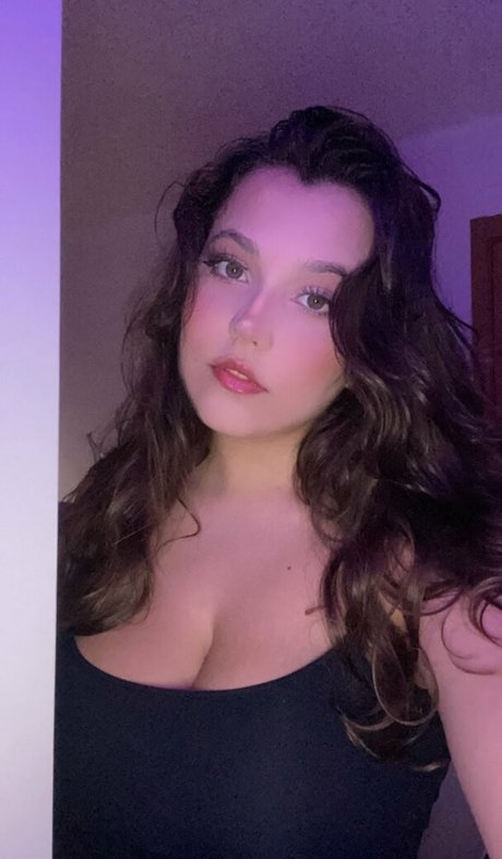 RED Mariana pretty pornstar galleries