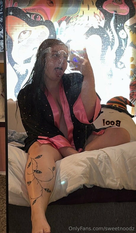 blonde babe onlyfans hot xxx photo