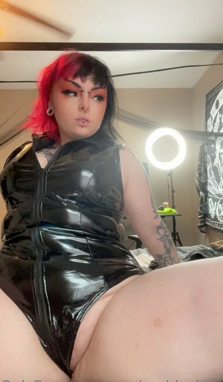 reaghanblackhart model nice image