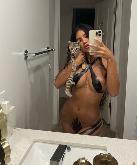 Valentina Gasca star art archive