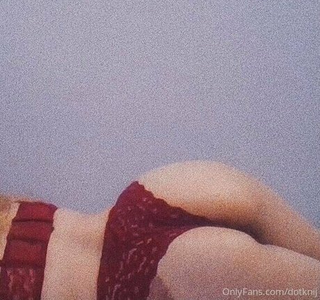 dotknij nudes model pic