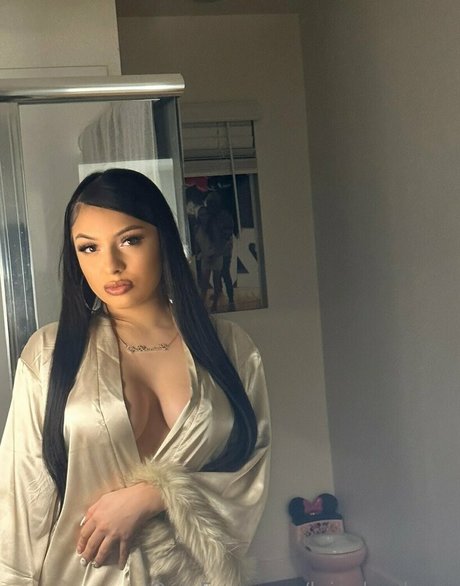 lainabaabyxo nude model gallery