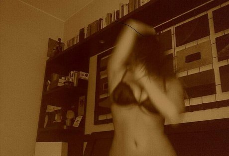 sweet noemi elena pornstar naked img