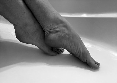 liasoftfoot hd actress photos