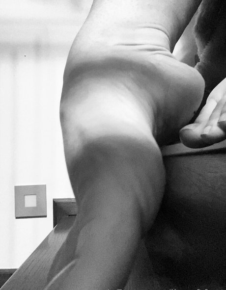 liasoftfoot sex actress picture