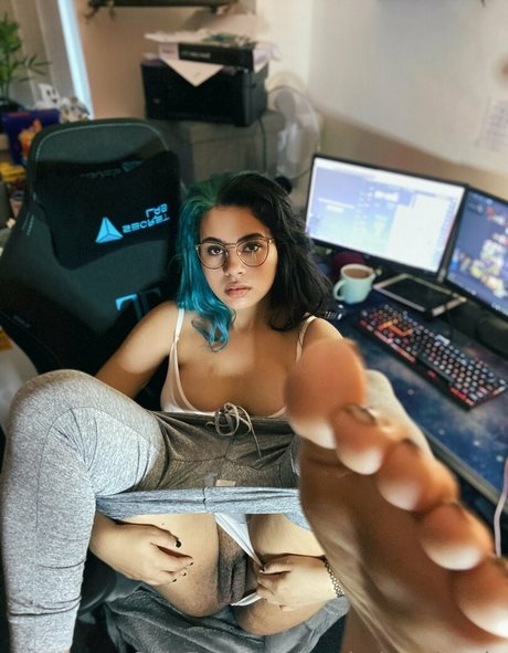 taylorhenries pornstar top pic