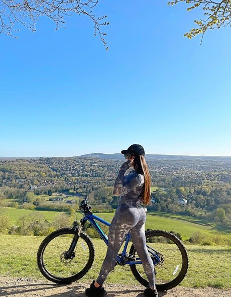 angeltoy2021free naked star archive