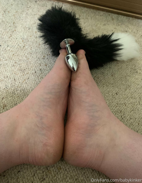 babykinker top star image