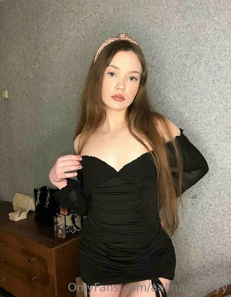 sexy alinacherry model nude img