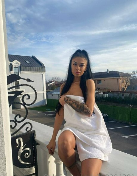 redelissa model art photo