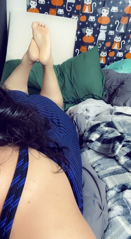 dizzykittenpaws pornstar adult picture