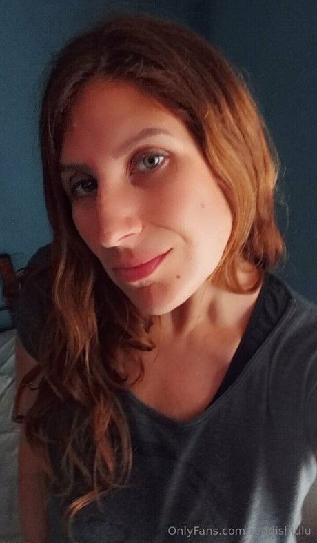 reddishlulu beautiful pornstar image