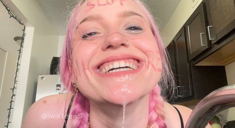 Sweetest Kiwi star beautiful images