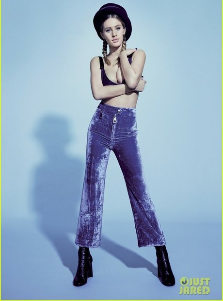 Dylan Penn high quality model image