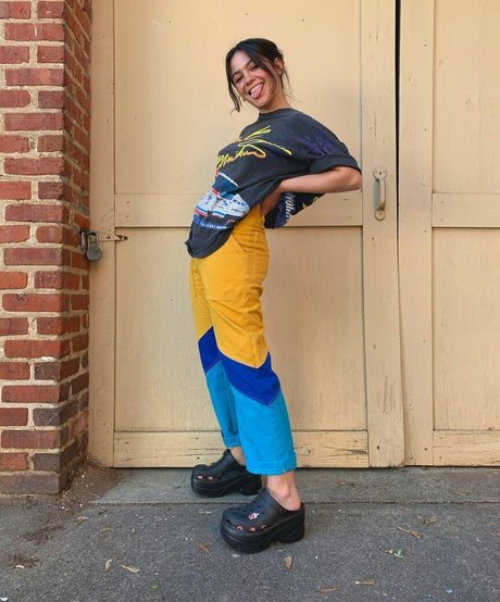 Alex Luciano sex actress photo