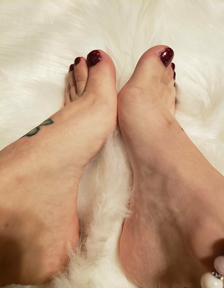 harleyandivysfeet sexy star photo