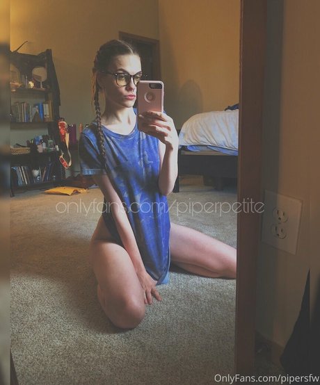 pipersfw model pornographic img