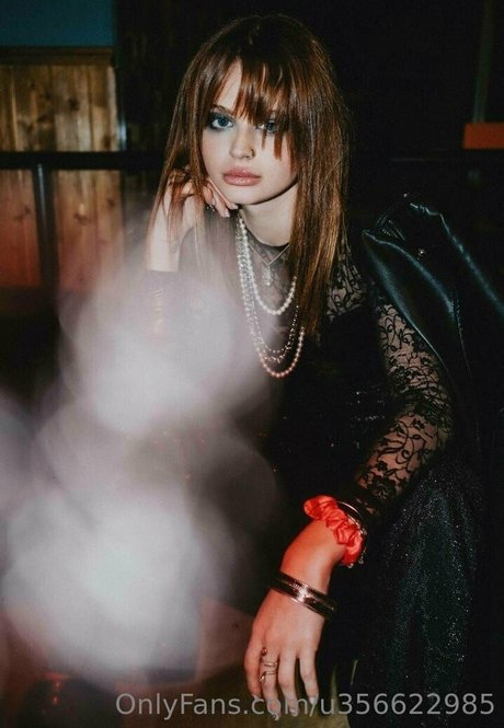 ashley bamby hot actress pics