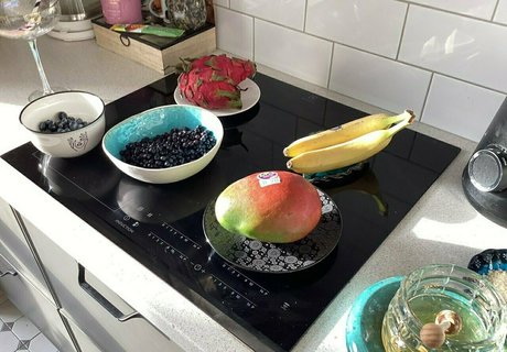 charming dora nude model pic