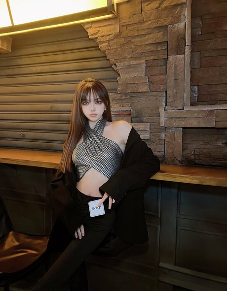 TS Xinxiaoxian_ porn model picture