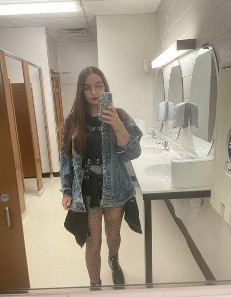 madelinethefaery pornstar hot images