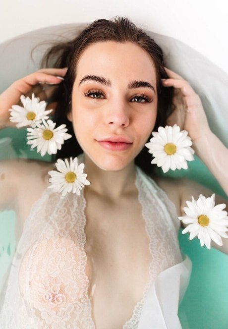 teen lesbian onlyfans beautiful porn photos