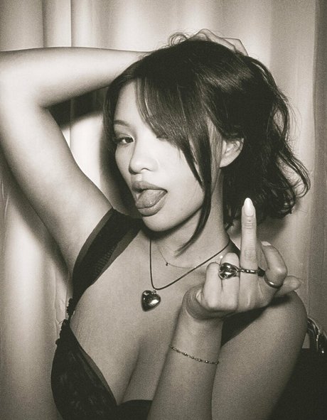 Sarah Cheung adult actress pics