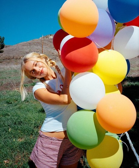 Claire Rosinkranz sex star pictures