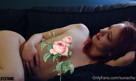 Sunachu sexy actress pictures