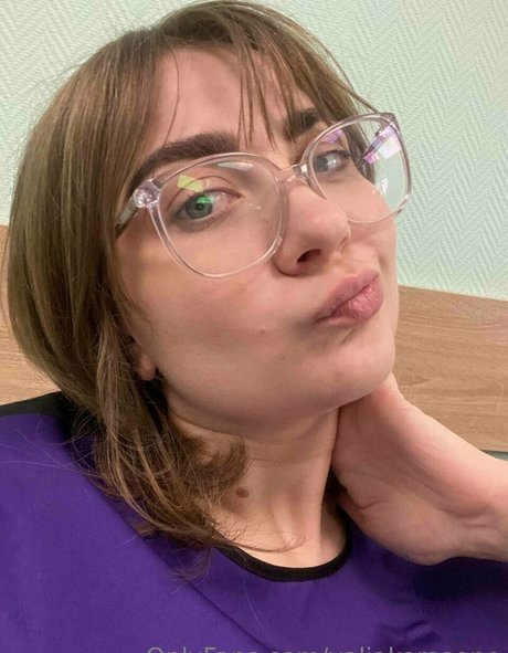 valiawixx sex actress img