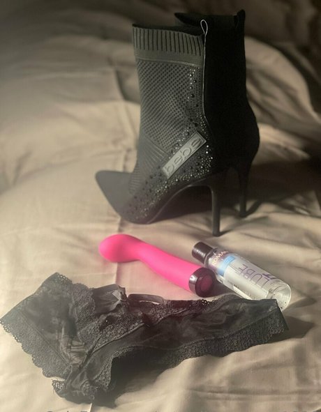 college onlyfans nude photo