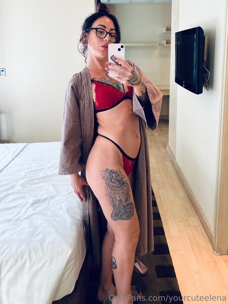 yourcuteelena beautiful pornstar photos