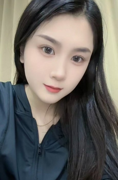 kbhvhxzc naked actress pictures