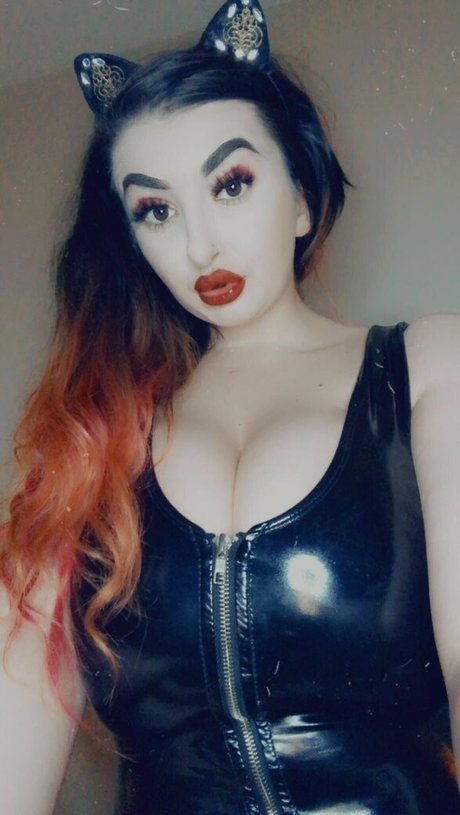 bustyaltgirl xxx model photos