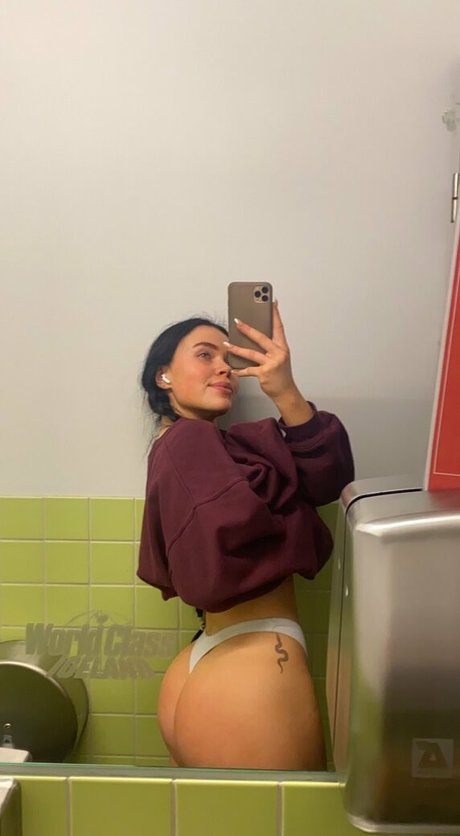 juicyicelandicbooty beautiful pornstar img