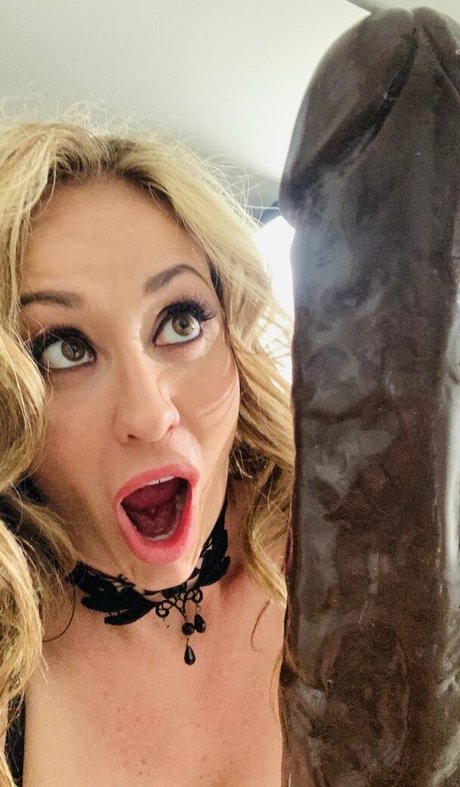 evabnotty art model archive