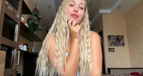 naughtyshanti hd pornstar pictures