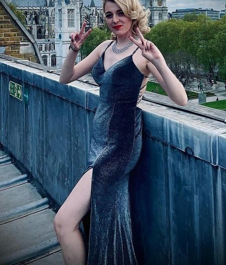 Politicians Female model xxx archive