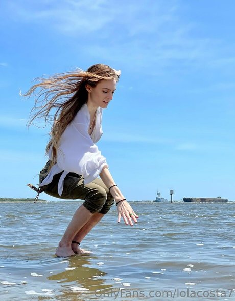 lola costa nudes model img