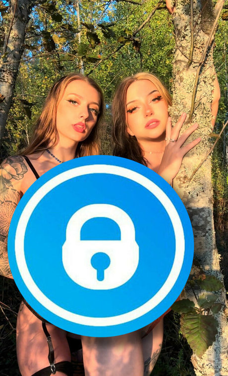 cybercllctr exclusive model images