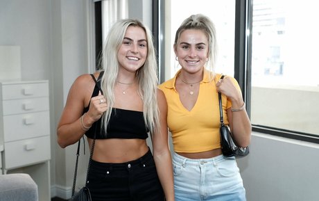 Cavinder Twins nice star pics