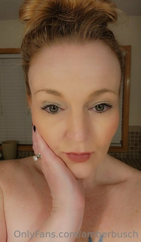 ladyredbusch77 exclusive pornstar img