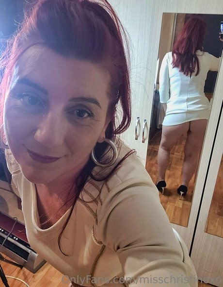 misschristinee hot actress pics