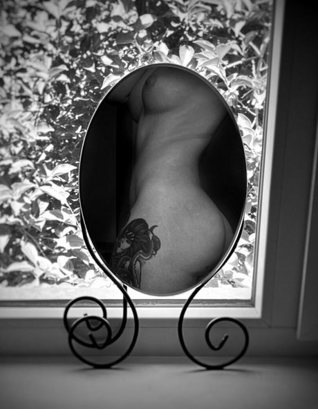 Mussessein model nudes pic