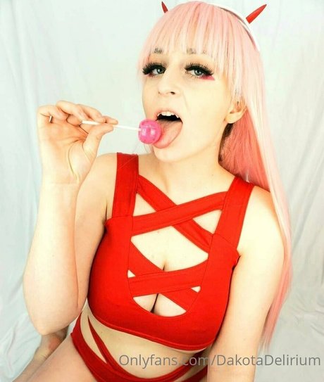 avidscreamer pornstar nude img